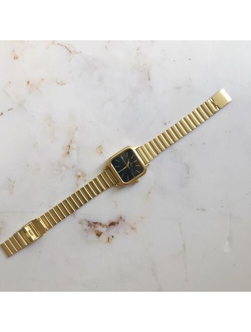 Minimal square black dial Gold women wrist watch