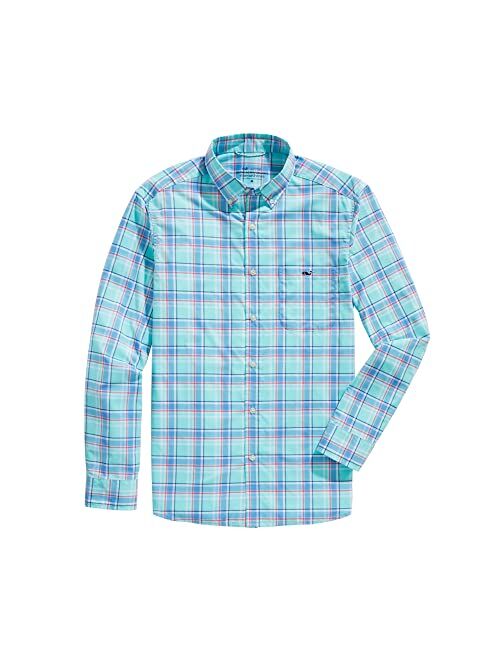 vineyard vines Men's Classic Fit Plaid On-The-Go Nylon Shirt