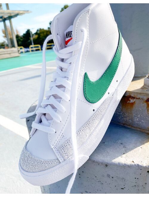 Nike Blazer Mid '77 VNTG sneakers in white/malachite