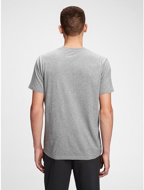 Gap 100% Organic Cotton Pocket T-Shirt