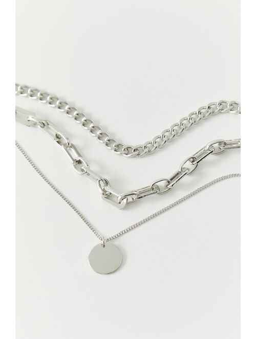 Urban Outfitters Carrie Pendant Layer Necklace