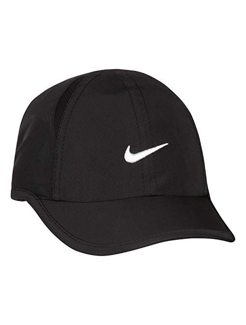 Nike Boys' Little Kids Classic Dri Fit Basball Hat