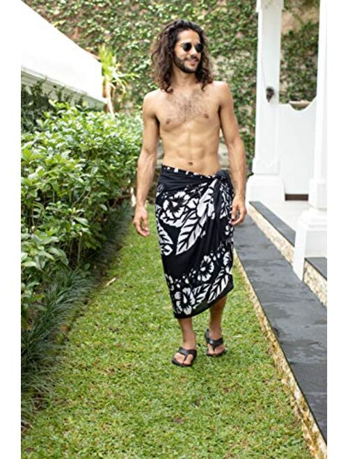 1 World Sarongs Mens Hibiscus Sarong in Black/White - 3 Rows