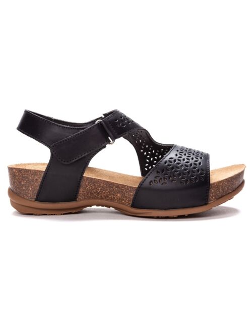 Propet Women's Phoebe Sandals