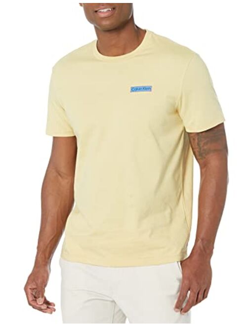Calvin Klein Men's Relaxed Fit Box Logo Crewneck T-Shirt