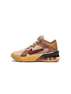 Kid's Shoes Lebron 18 Low (GS) Wile E. x Roadrunner DJ3760-401