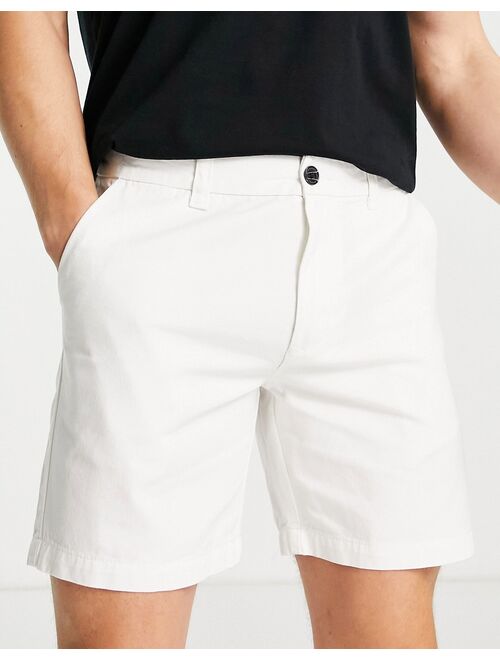 New Look Slim Fit Chino Shorts In White