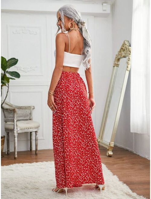 SHEIN Cami Top Ditsy Floral Split Thigh Skirt Set