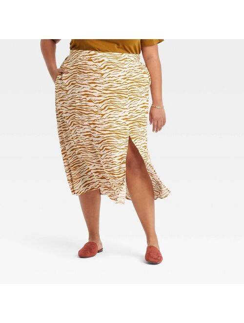 Women's Plus Size Side Slit Woven Pencil Skirt - Ava & Viv™