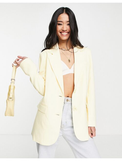 Urban Revivo relaxed blazer in yellow