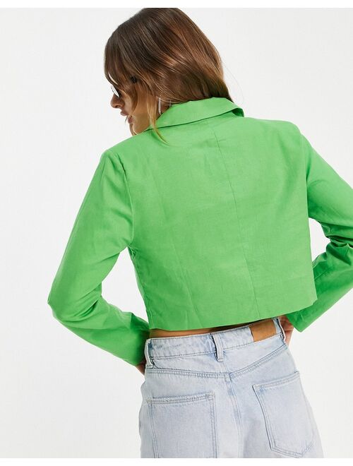 Y.A.S exclusive tailored cropped linen blazer in green