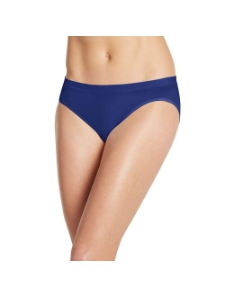 Smooth and Shine Seamfree Heathered Bikini Underwear 2186, available in extended sizes