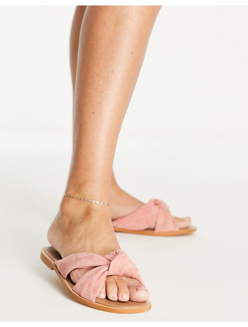 Accessorize leather flat sandals in twisted blush