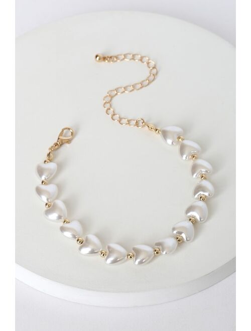 Lulus Heart to Get White Pearl Heart Bracelet