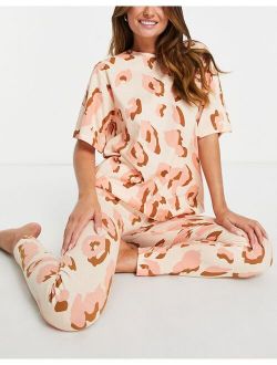 abstract animal oversized tee & legging pajama set in rust & pink