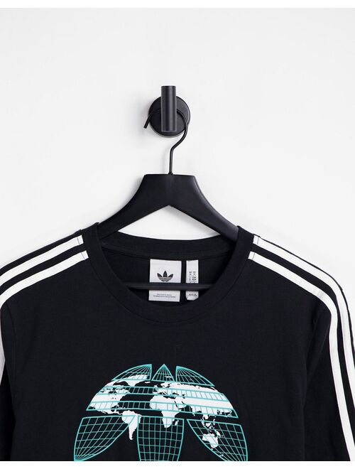 adidas Originals United T-shirt in black with globe graphics