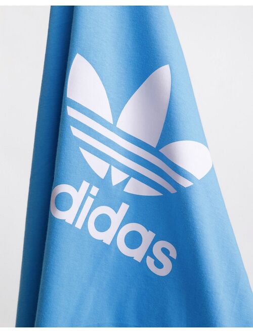 adidas Originals adicolor large logo t-shirt in sky blue