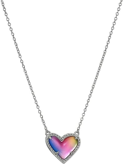 Ari Heart Short Pendant Necklace