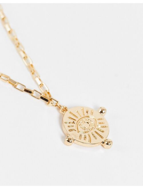 Pieces pendant layered necklace in gold