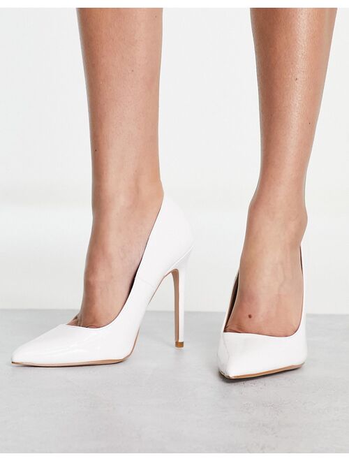 Simmi Wide Fit Simmi London Wide Fit heeled stiletto shoes in white