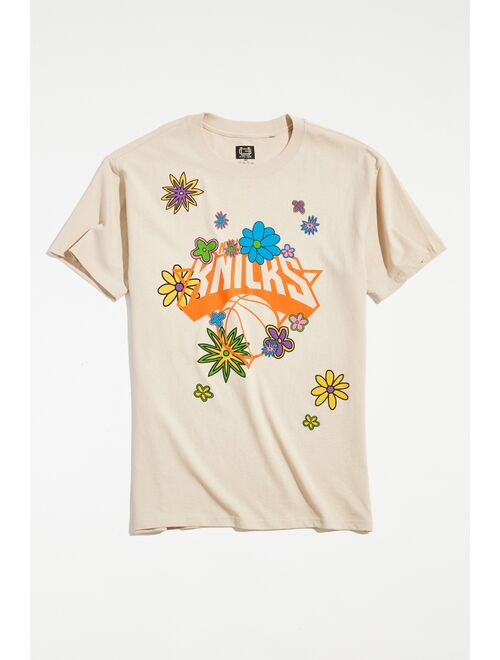 New York Knicks NBA Flower Power Logo Tee