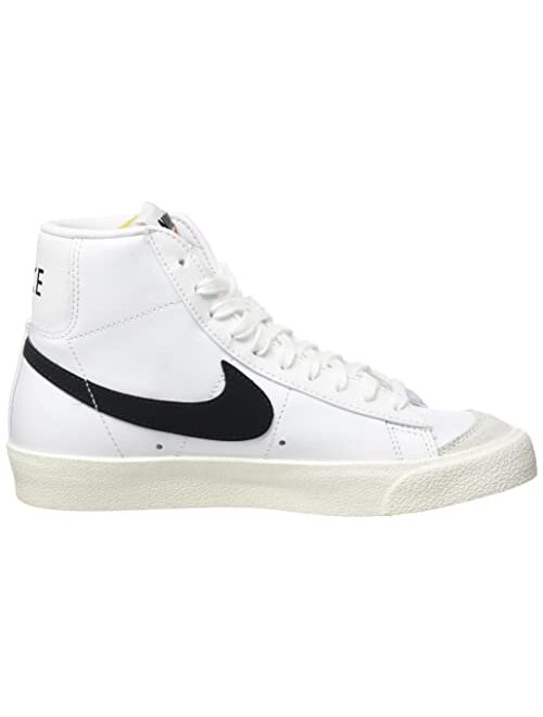 Nike Women's Blazer MID 77 Sneaker