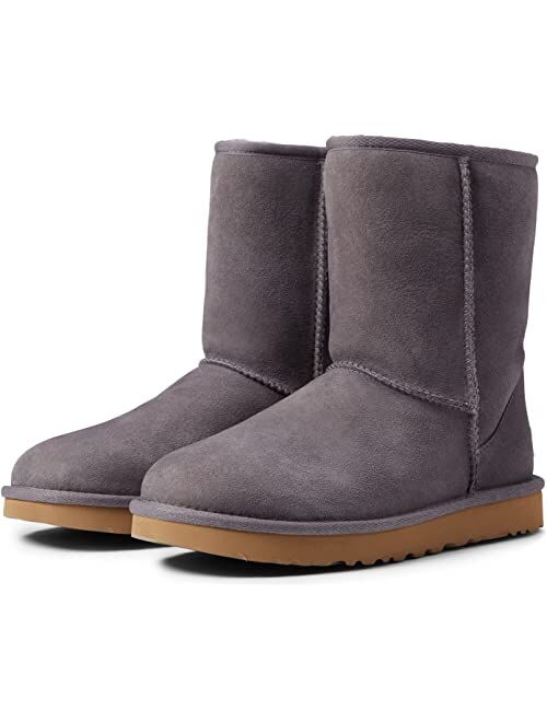 UGG Women's Classic Boots Fashion