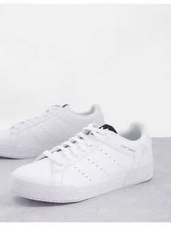 Court Torino sneakers in triple white