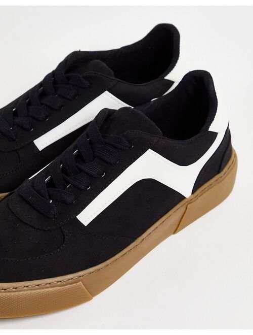 ASOS DESIGN Wide Fit sneakers with side details with gum sole