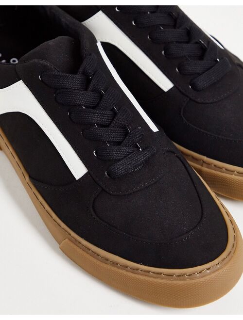 ASOS DESIGN Wide Fit sneakers with side details with gum sole