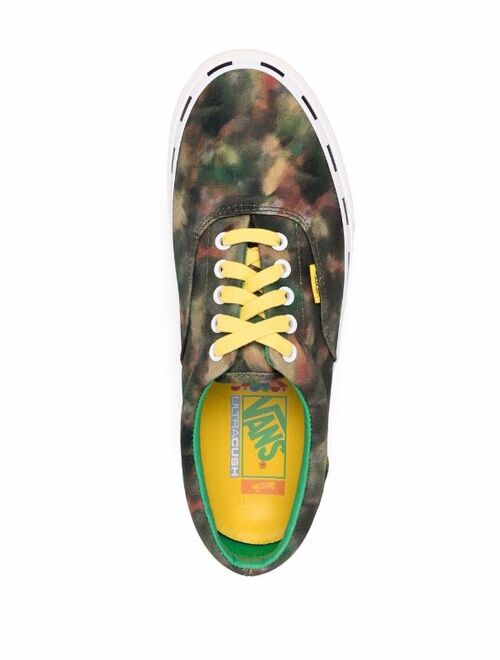 Vans camouflage-print low-top sneakers