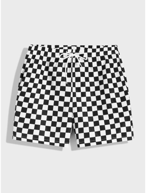 SHEIN Men Slant Pocket Checked Shorts