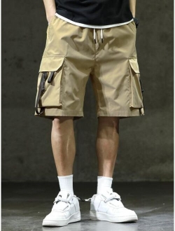 Men Flap Pocket Tape Detail Shorts