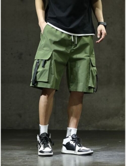 Men Flap Pocket Tape Detail Shorts