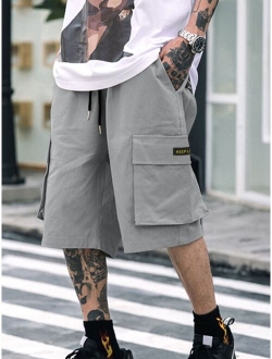 Men Letter Patched Flap Pocket Shorts