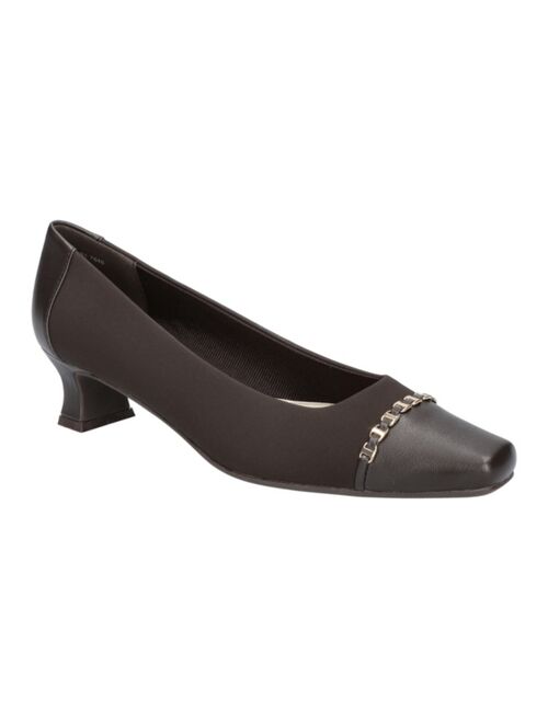 Easy Street Orbit Women's Pumps