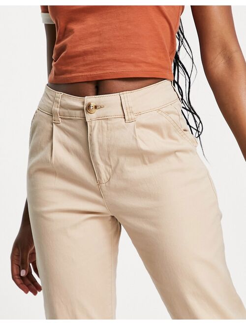 New Look pleated chino in beige