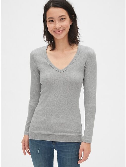 Gap Modern V-Neck T-Shirt