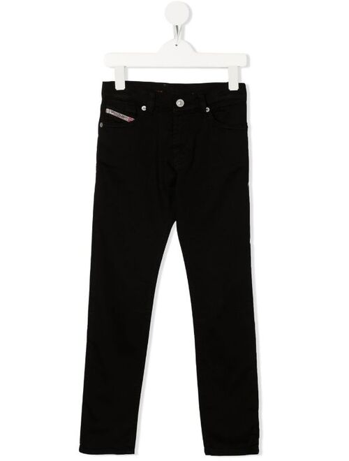 Diesel Kids logo-patch tapered-leg jeans