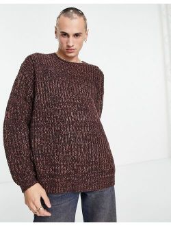 heavyweight fisherman rib crew neck sweater in burgundy twist