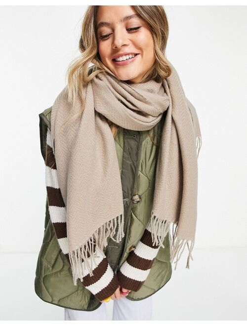 Pieces tassel scarf in camel