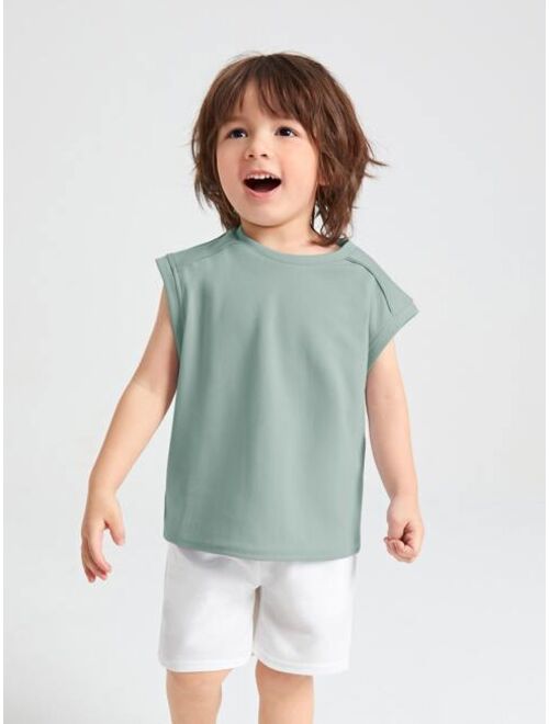 SHEIN BASICS Toddler Boys Round Neck Solid Tank Top