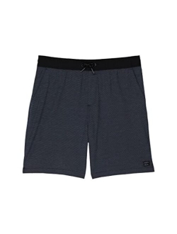 Kids Crossfire Elastic Walkshorts (Big Kids)