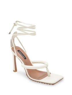 BCBGMAXAZRIA Women's Pelia Sandal