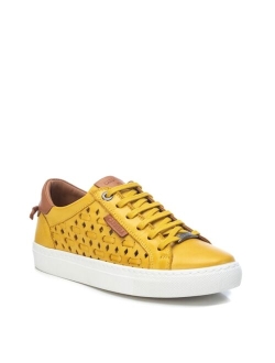 CARMELA Women's Naomi Sneakers