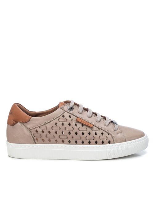 CARMELA Women's Naomi Sneakers