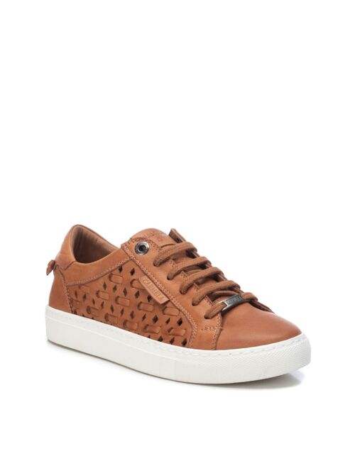 CARMELA Women's Naomi Sneakers