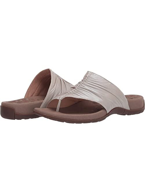 Taos Footwear Women's Gift 2 Sandal