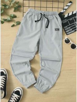 Boys Letter Patched Detail Drawstring Waist Pants