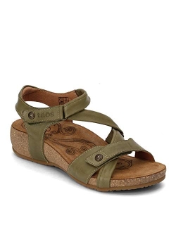 Footwear Women's Universe Sandal